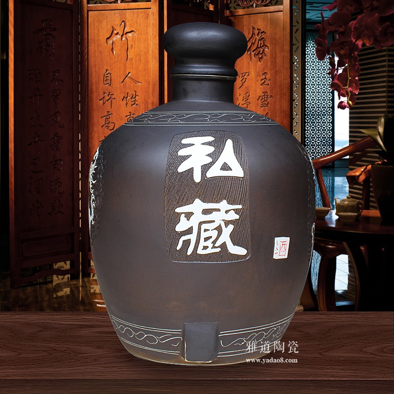 100斤裝手工雕刻私藏陶瓷酒壇