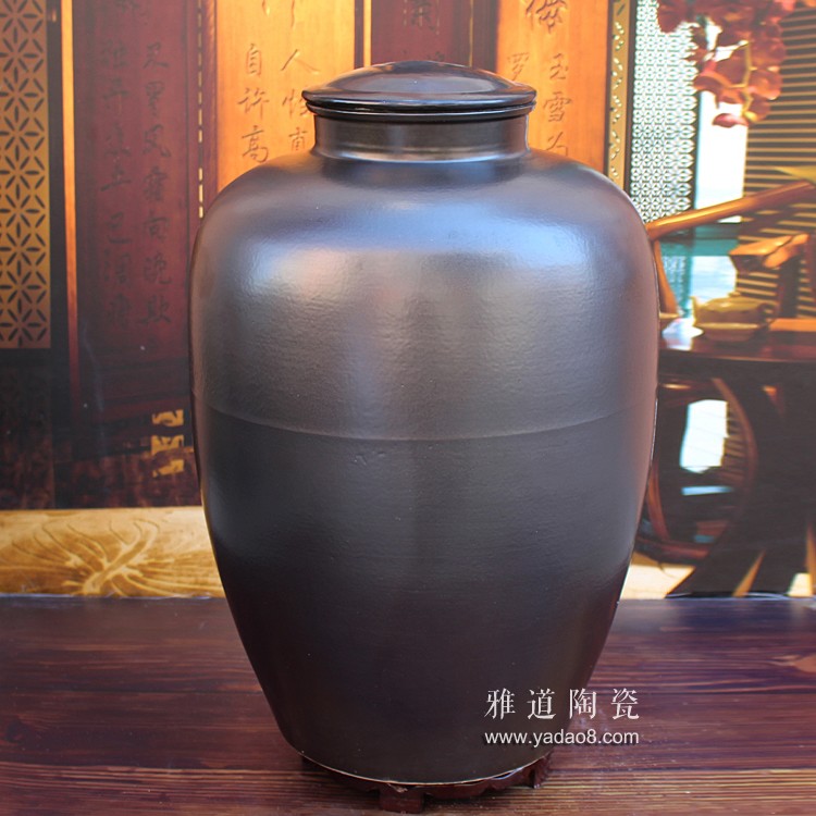 100斤雕刻原漿黑色陶瓷酒壇-背面