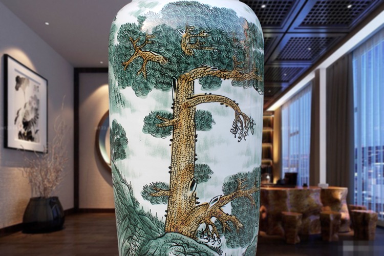 景德鎮陶瓷手繪迎客松工藝品大花瓶細節圖