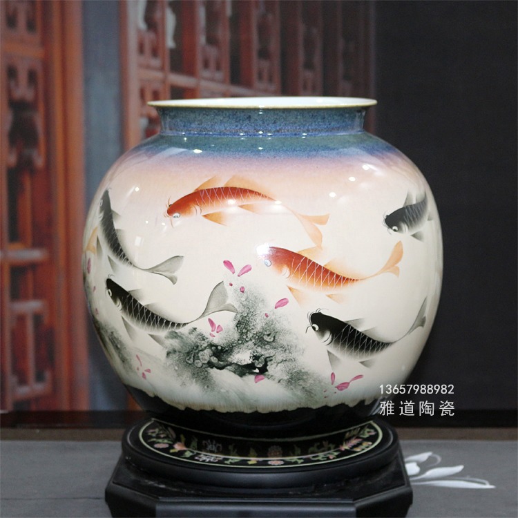 韓萍輝手繪藝術花瓶擺件（蓮年有余）