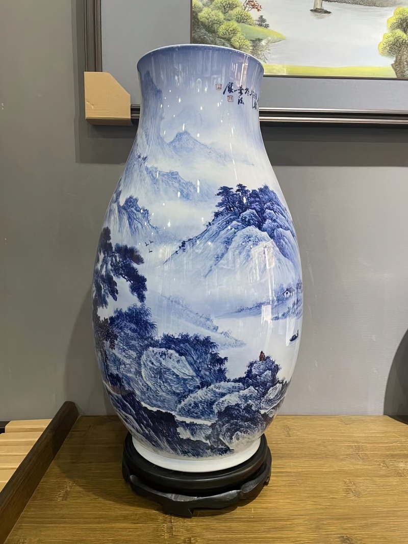 汪敏青花山水陶瓷花瓶（溪山清曉）(圖4)