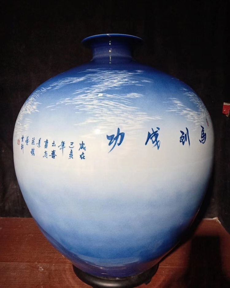 景德鎮名家手繪工筆陶瓷花瓶（馬到成功）